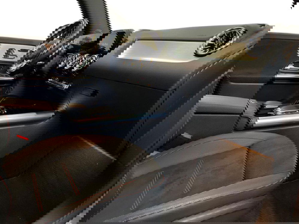 Mercedes-Benz GLA SUV usata a Bari (9)