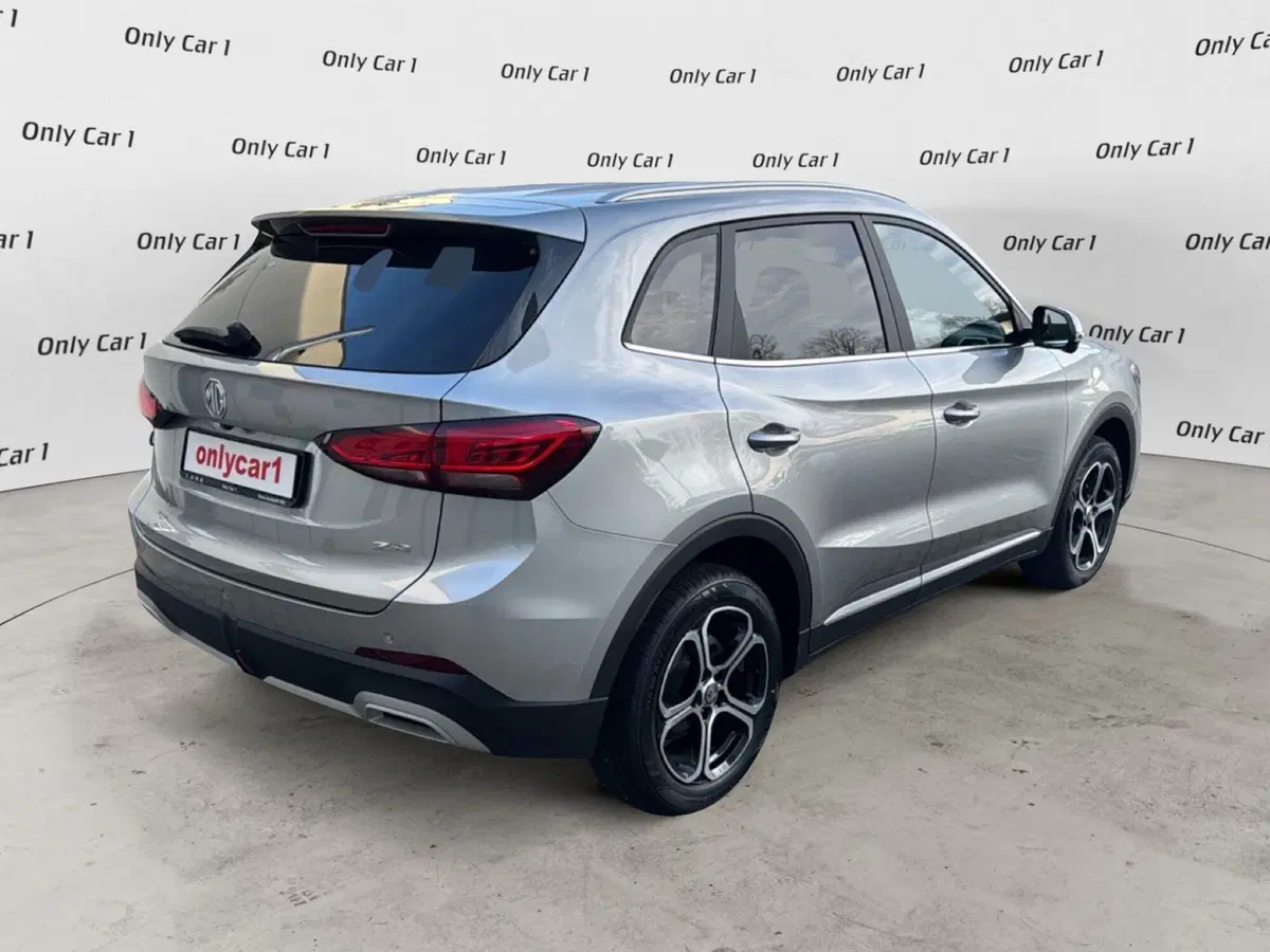 Mg ZS nuova a Ferrara (6)