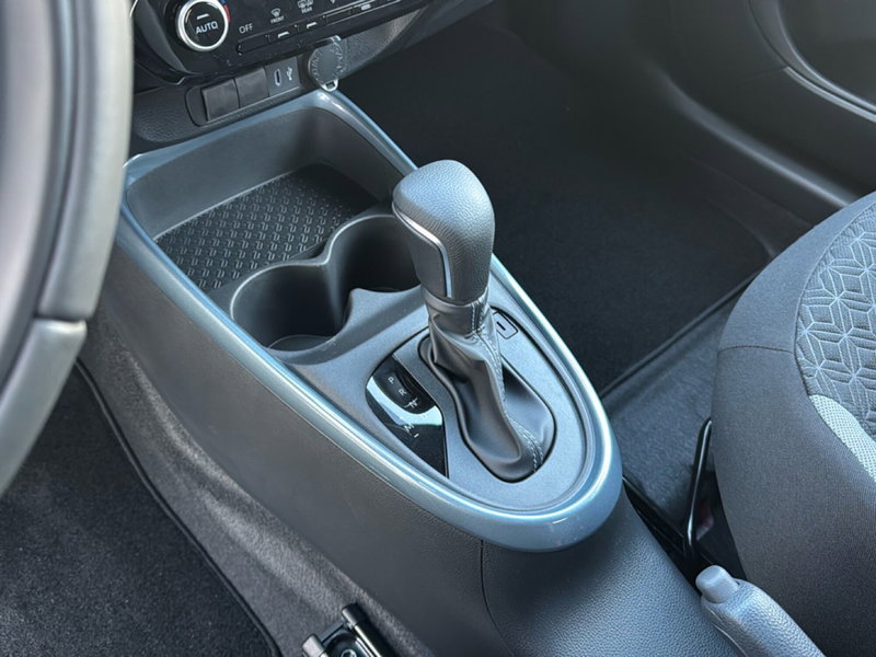 Toyota Aygo X nuova a Ferrara (10)