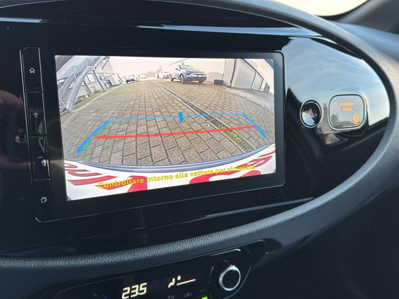 Toyota Aygo X nuova a Ferrara (15)