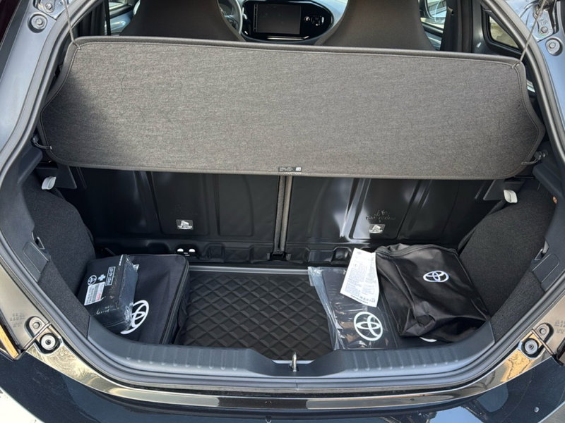 Toyota Aygo X nuova a Ferrara (19)