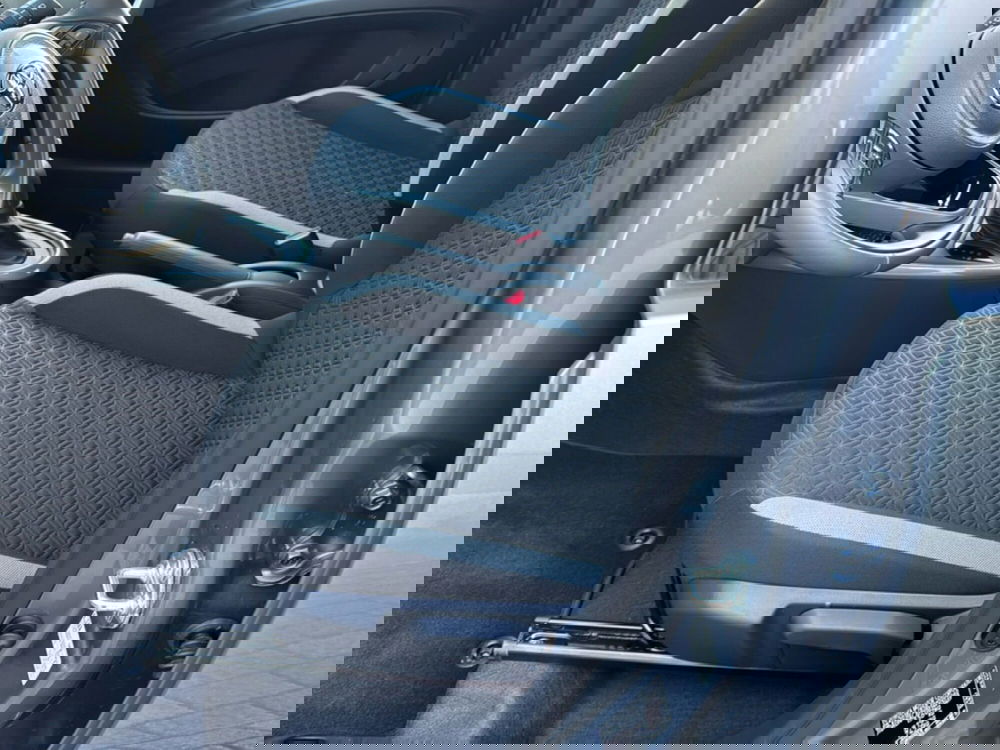 Toyota Aygo X nuova a Ferrara (9)