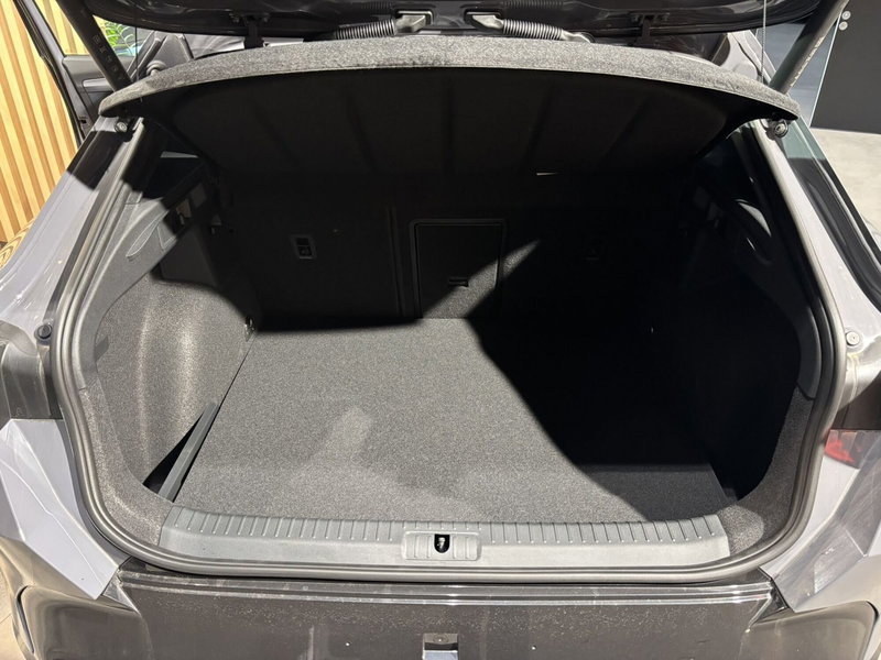 Cupra Formentor nuova a Ferrara (17)