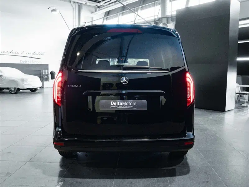 Mercedes-Benz Classe T nuova a Rimini (6)