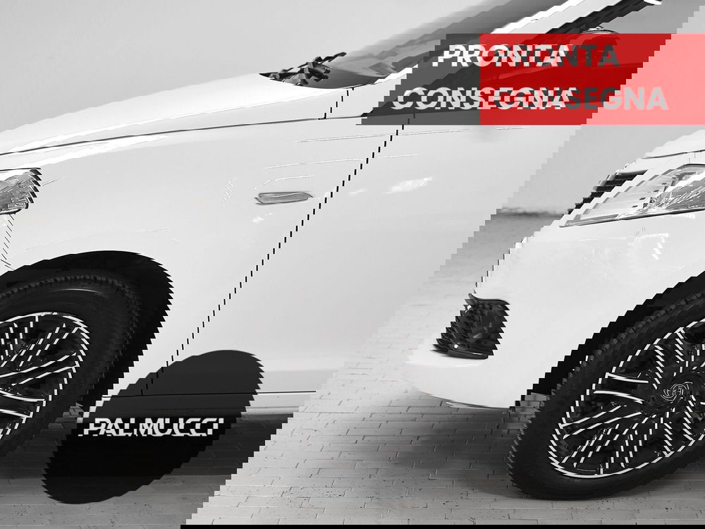 Lancia Ypsilon usata a Prato (4)