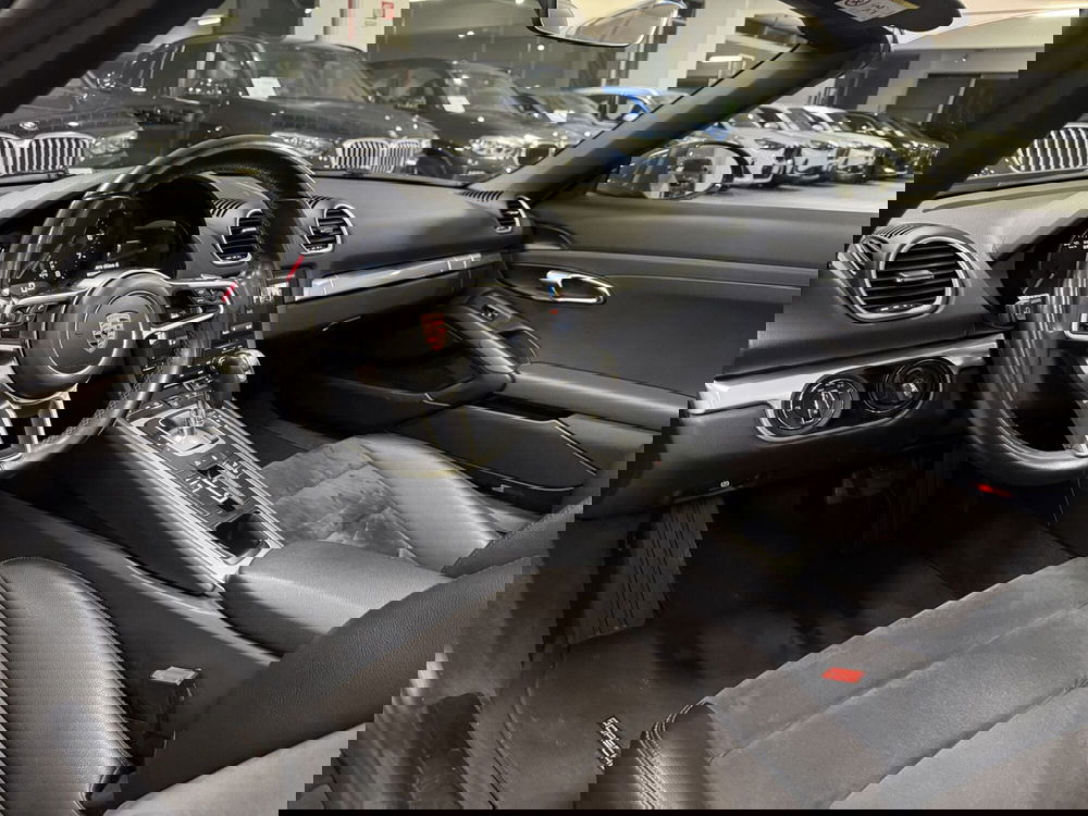 Porsche 718 Boxster  usata a Messina (7)