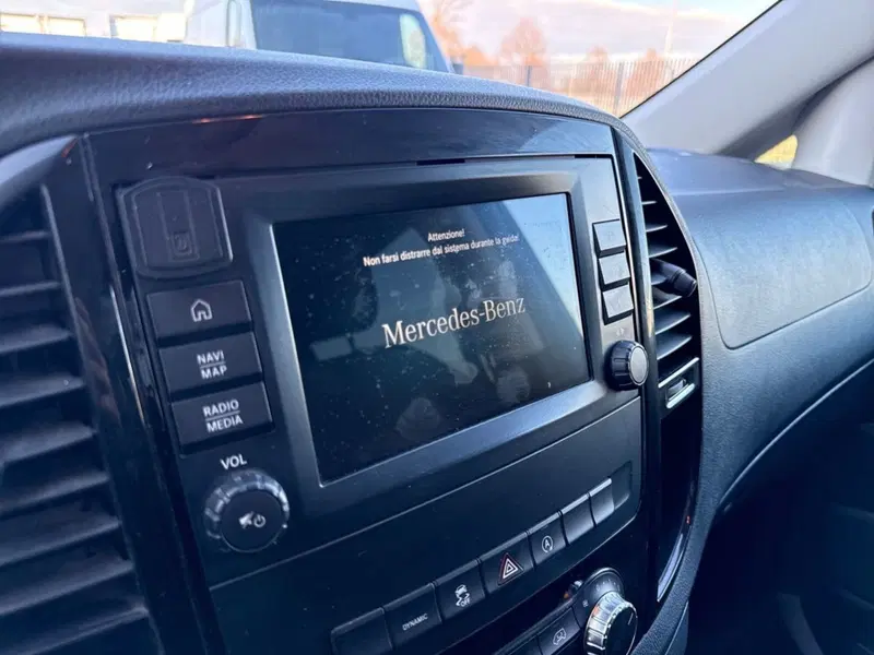 Mercedes-Benz Vito usata a Milano (12)