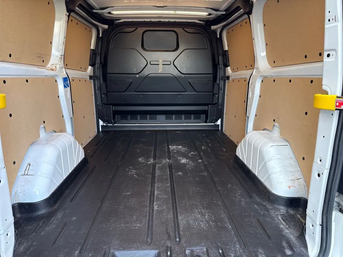 Ford E-Transit Custom Furgone usata a Milano (8)