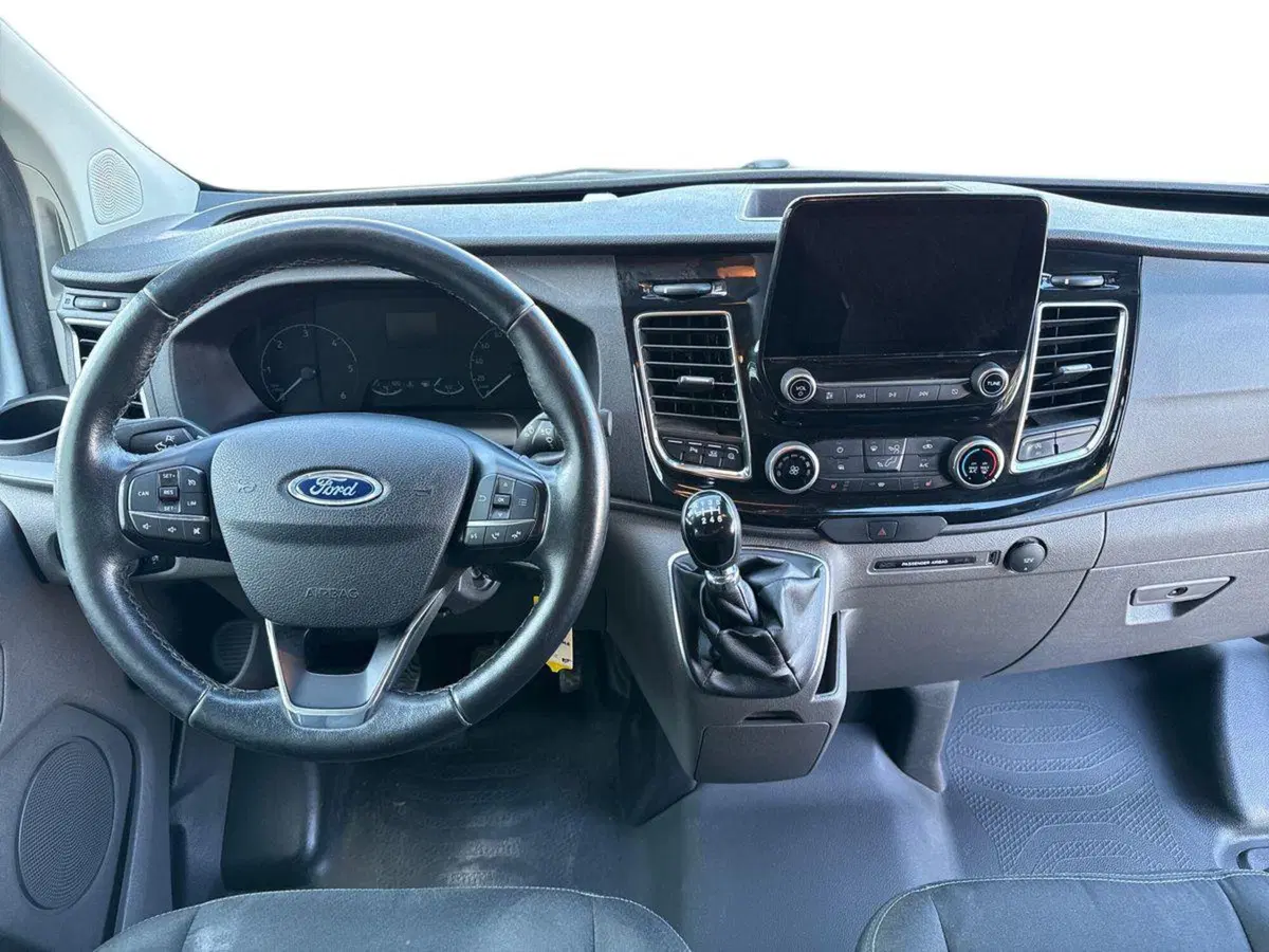Ford E-Transit Custom Furgone usata a Milano (9)
