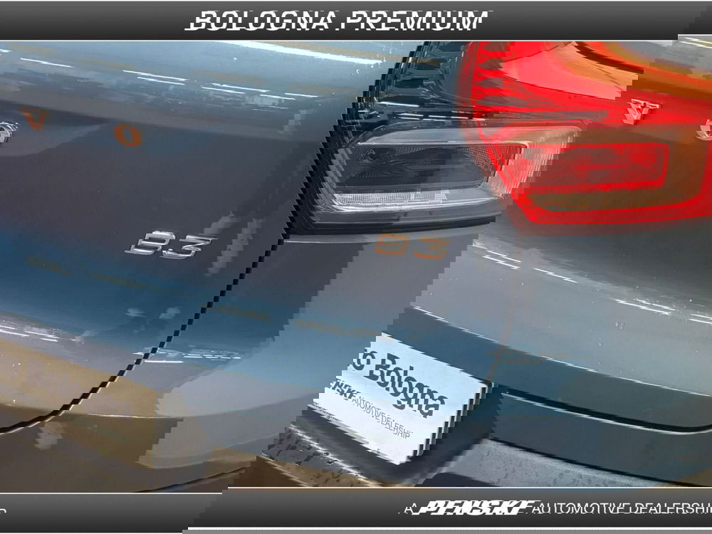 Volvo XC40 usata a Bologna (9)