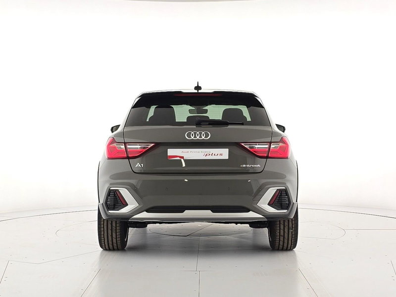 Audi A1 allstreet usata a Asti (5)