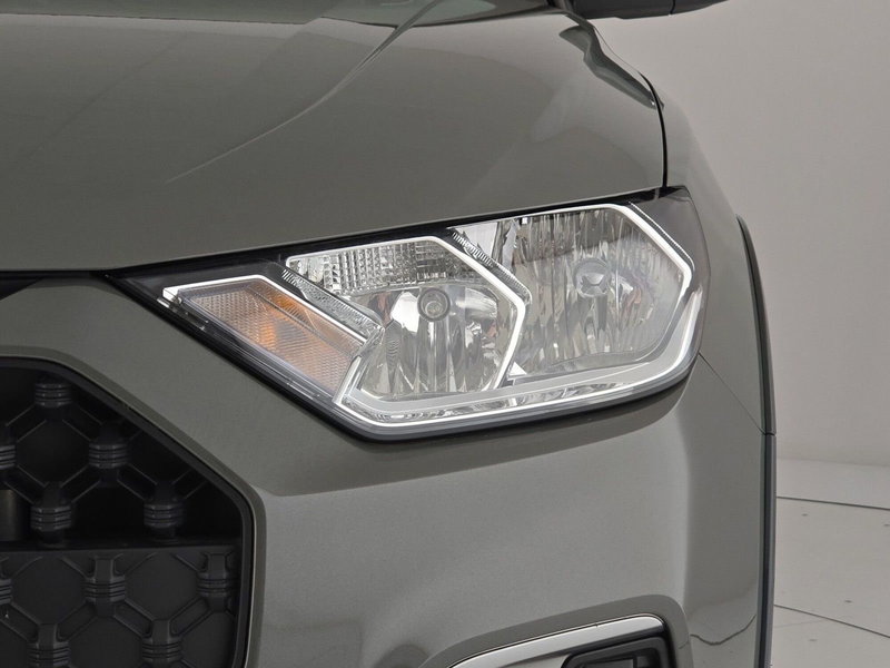 Audi A1 allstreet usata a Asti (6)