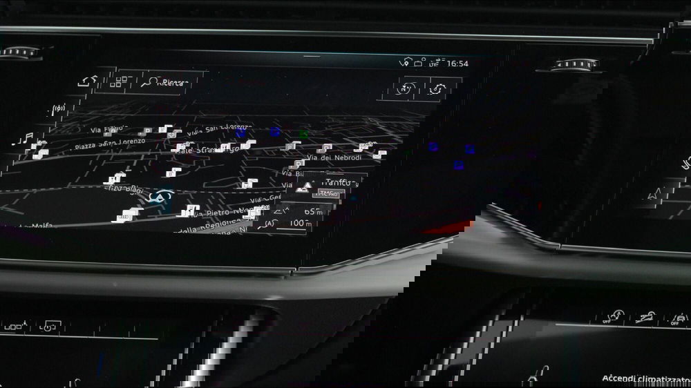 Audi Q8 usata a Palermo (15)