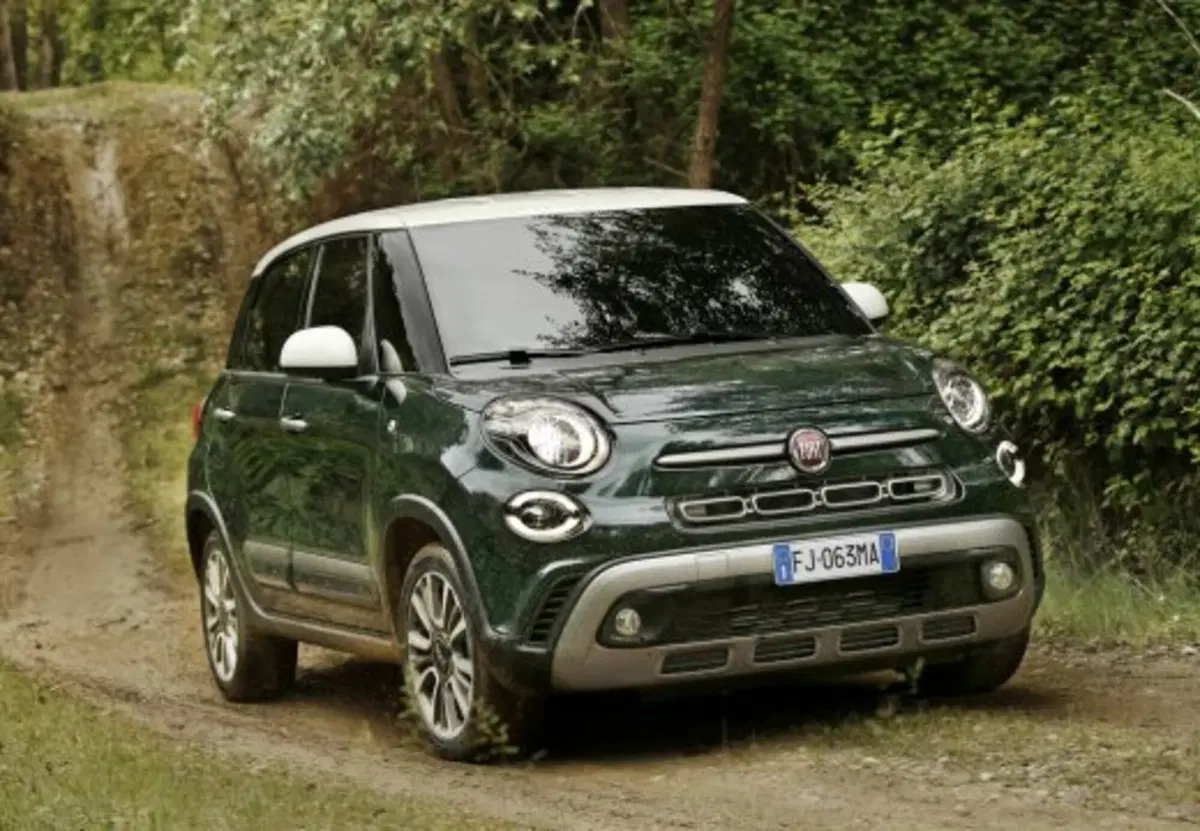 Fiat 500L usata a Palermo (17)