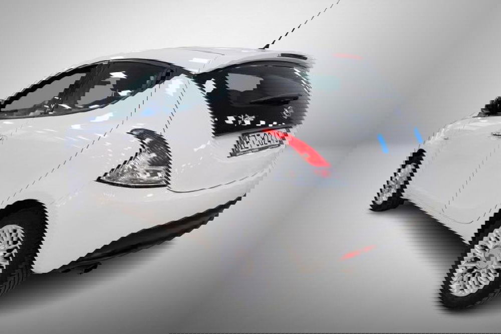 Lancia Ypsilon usata a Torino (3)