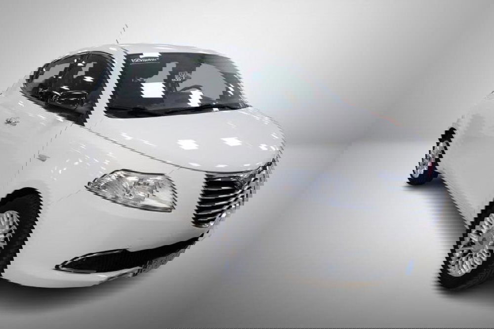 Lancia Ypsilon usata a Torino (4)