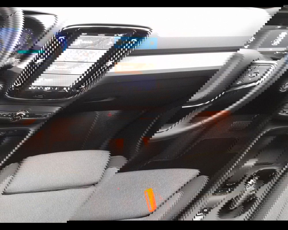 Volvo XC40 usata a Ravenna (11)