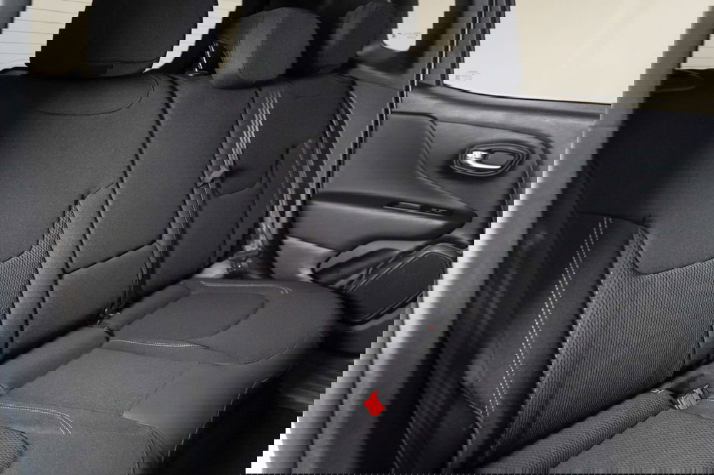 Jeep Renegade usata a Varese (14)