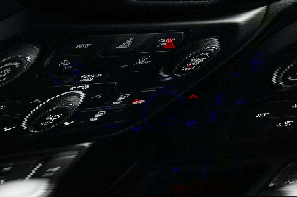 Jeep Renegade usata a Varese (17)