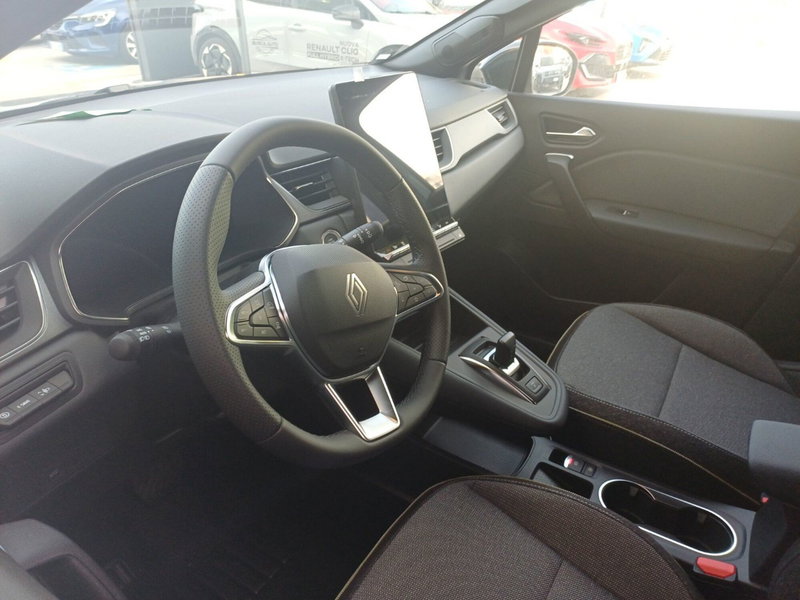 Renault Symbioz nuova a Frosinone (9)
