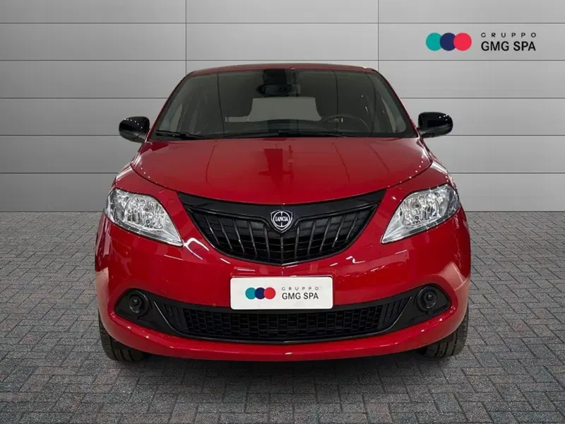 Lancia Ypsilon usata a Firenze (2)