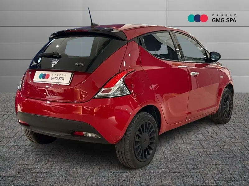 Lancia Ypsilon usata a Firenze (3)
