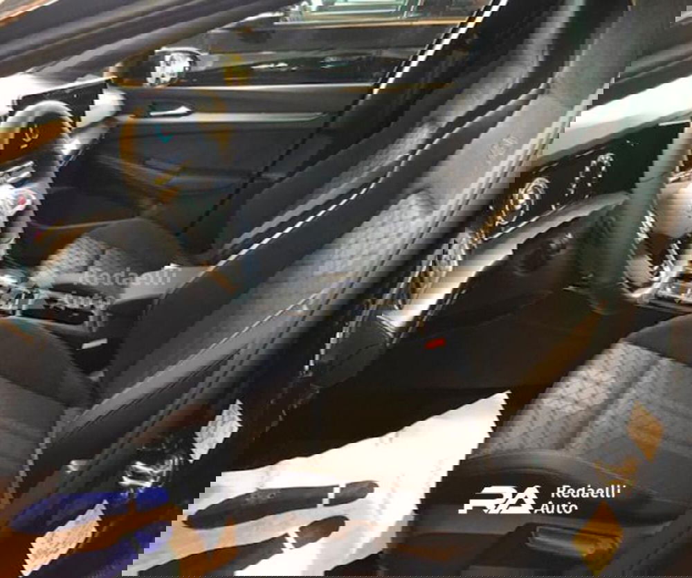 Volkswagen Golf nuova a Lecco (6)