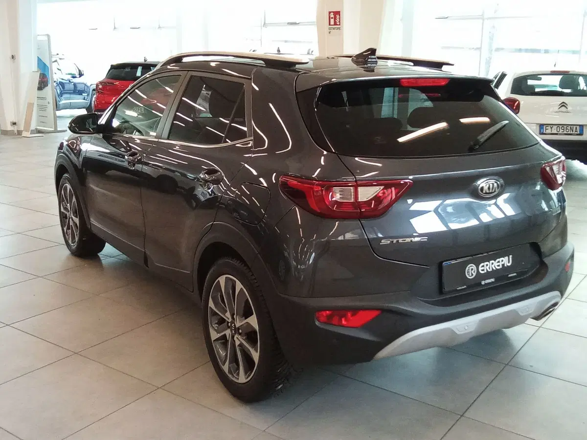 Kia Stonic usata a Rimini (4)