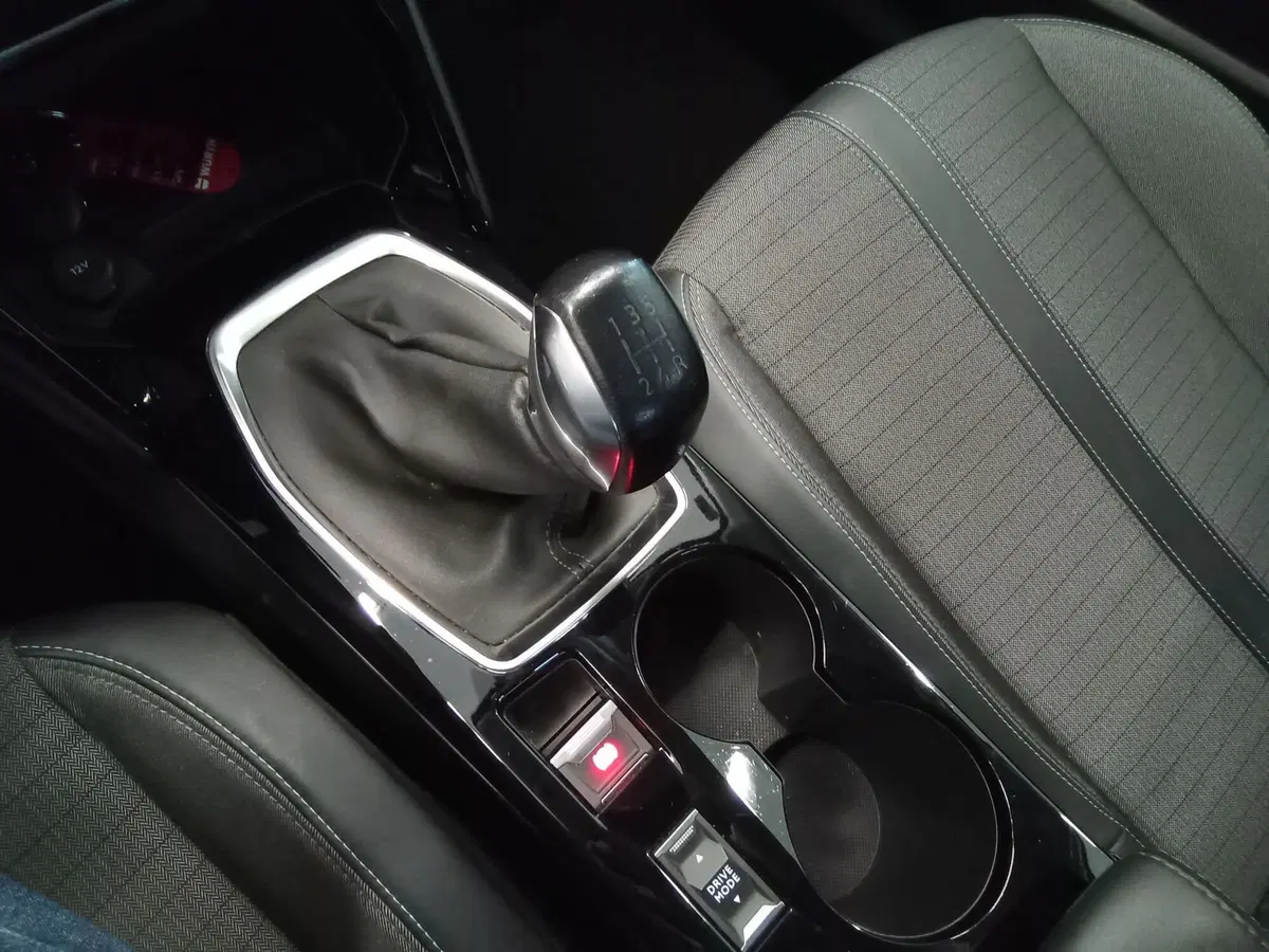 Peugeot 208 usata a Rimini (13)