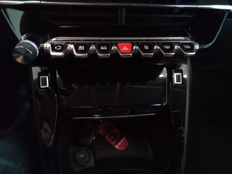 Peugeot 208 usata a Rimini (15)