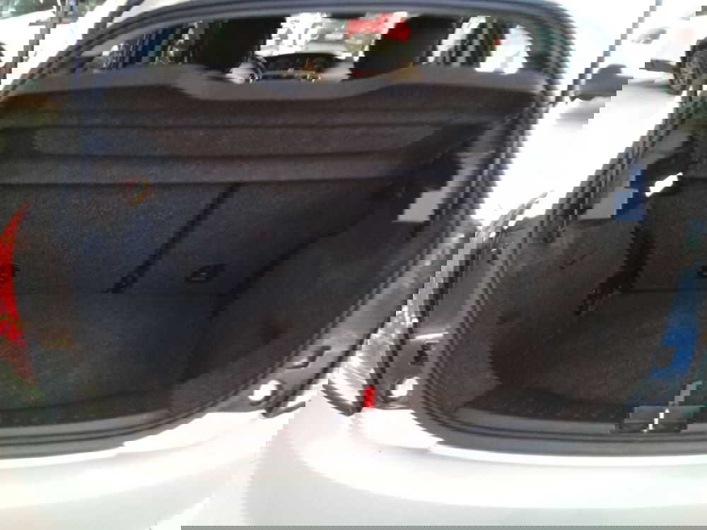 Lancia Ypsilon usata a Rimini (10)