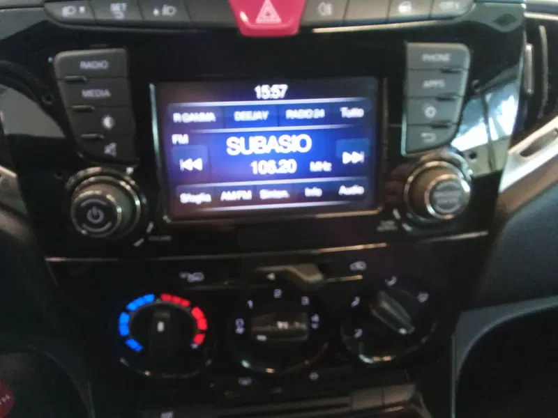 Lancia Ypsilon usata a Rimini (16)