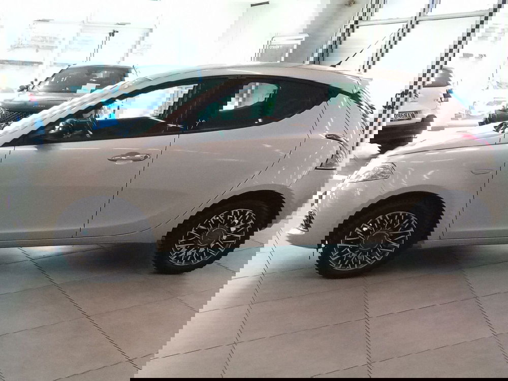 Lancia Ypsilon usata a Rimini (4)