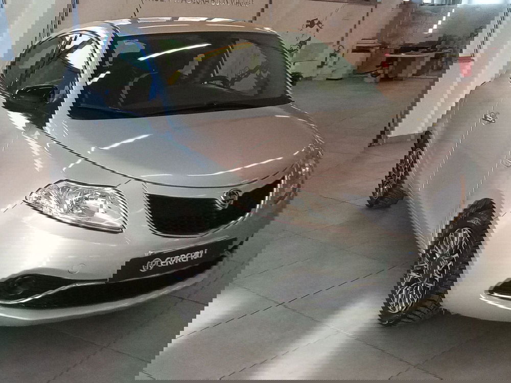 Lancia Ypsilon usata a Rimini (5)