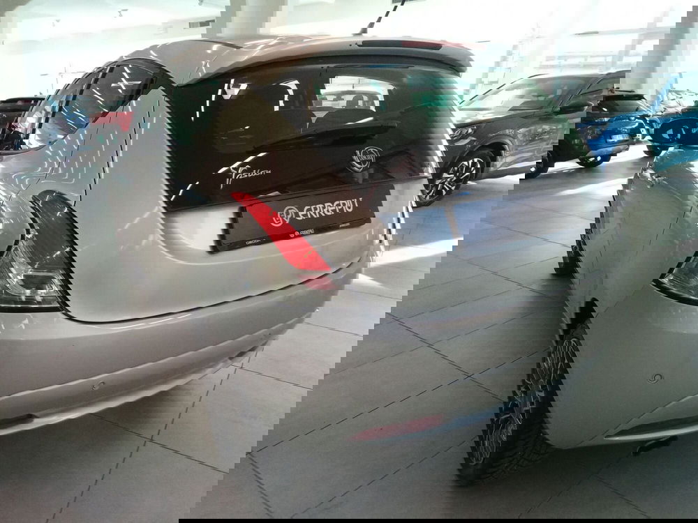 Lancia Ypsilon usata a Rimini (7)