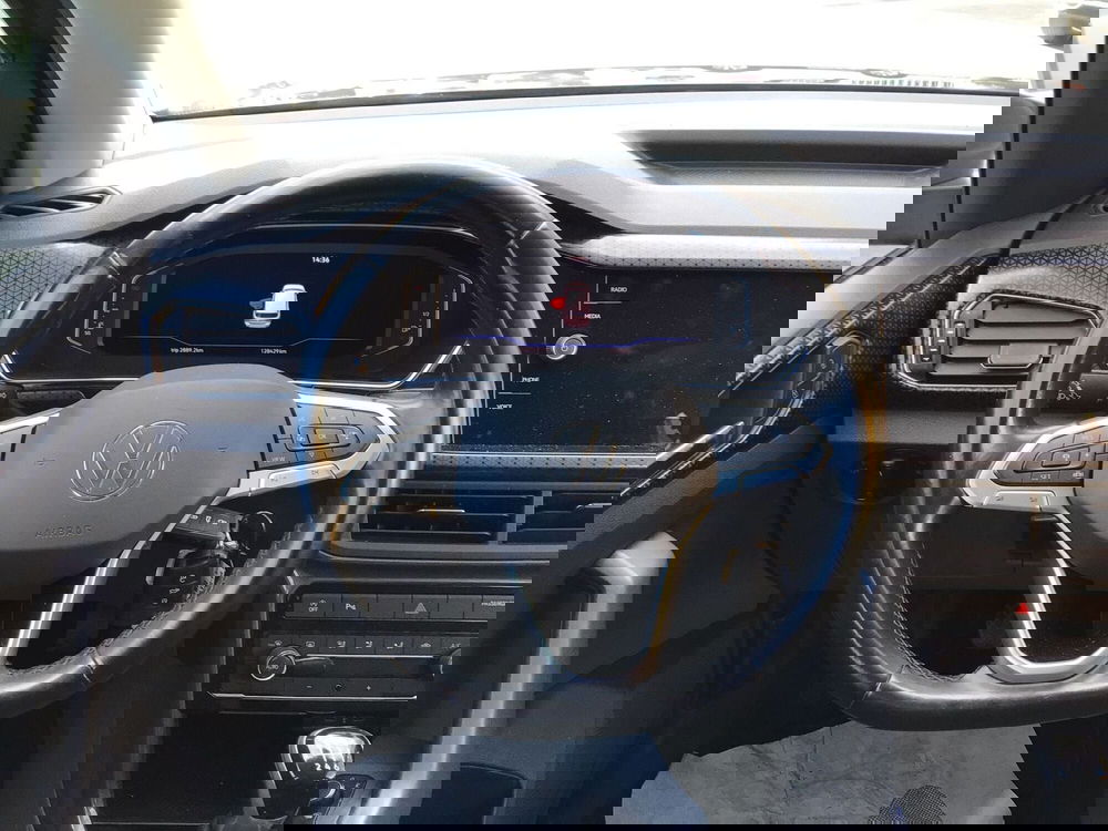 Volkswagen T-Cross usata a Genova (11)