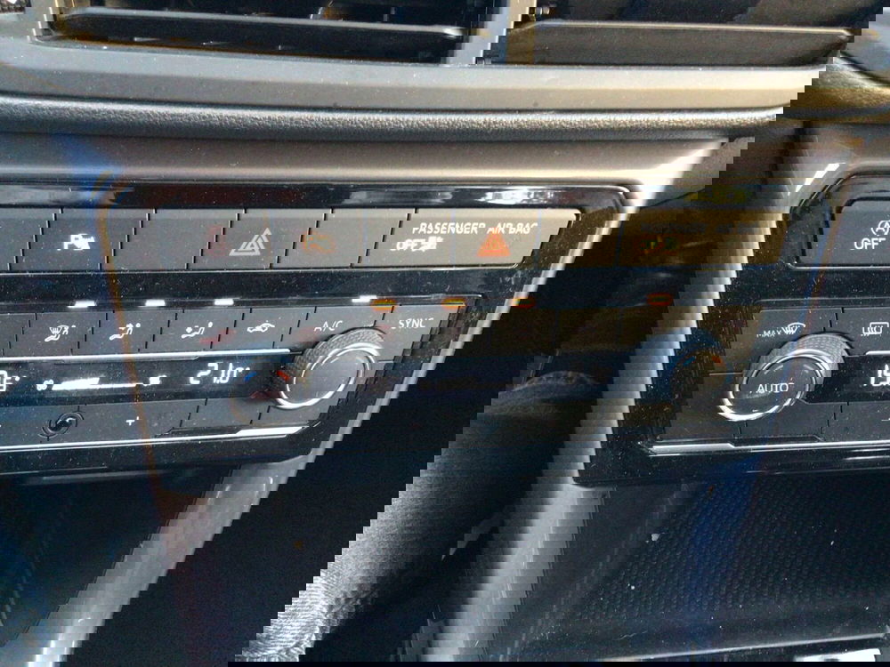 Volkswagen T-Cross usata a Genova (20)