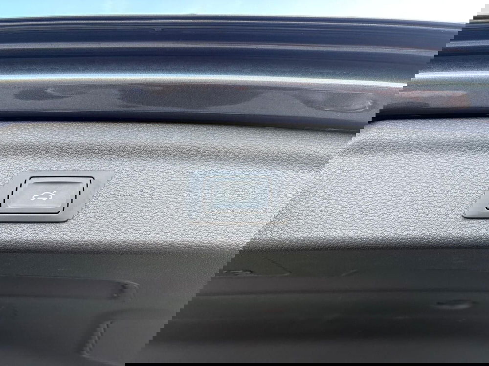 Audi Q3 usata a Bari (19)