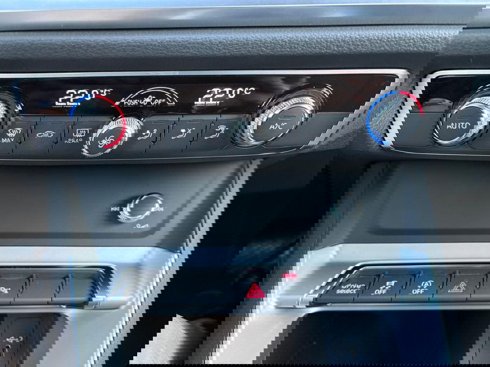 Audi Q3 usata a Bari (8)