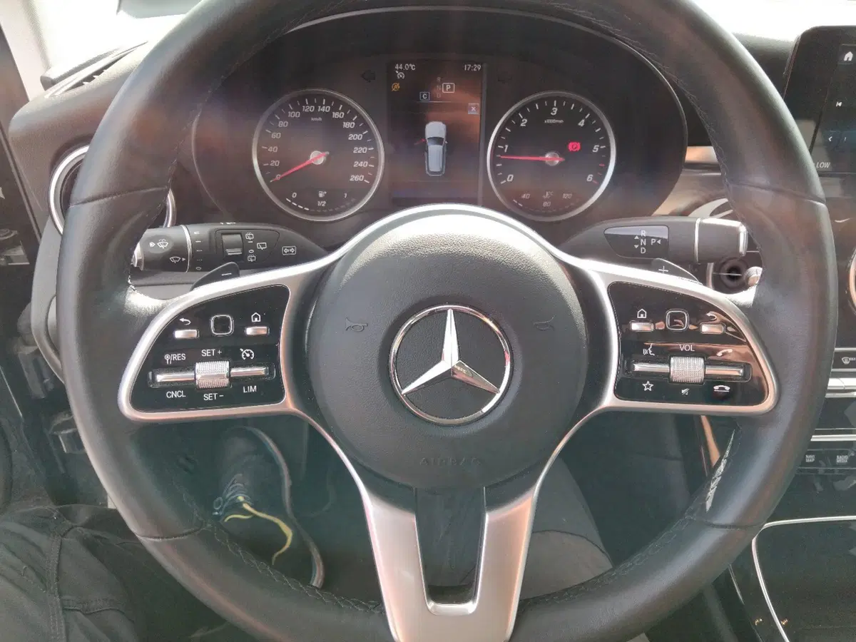 Mercedes-Benz GLC SUV usata a Roma (17)