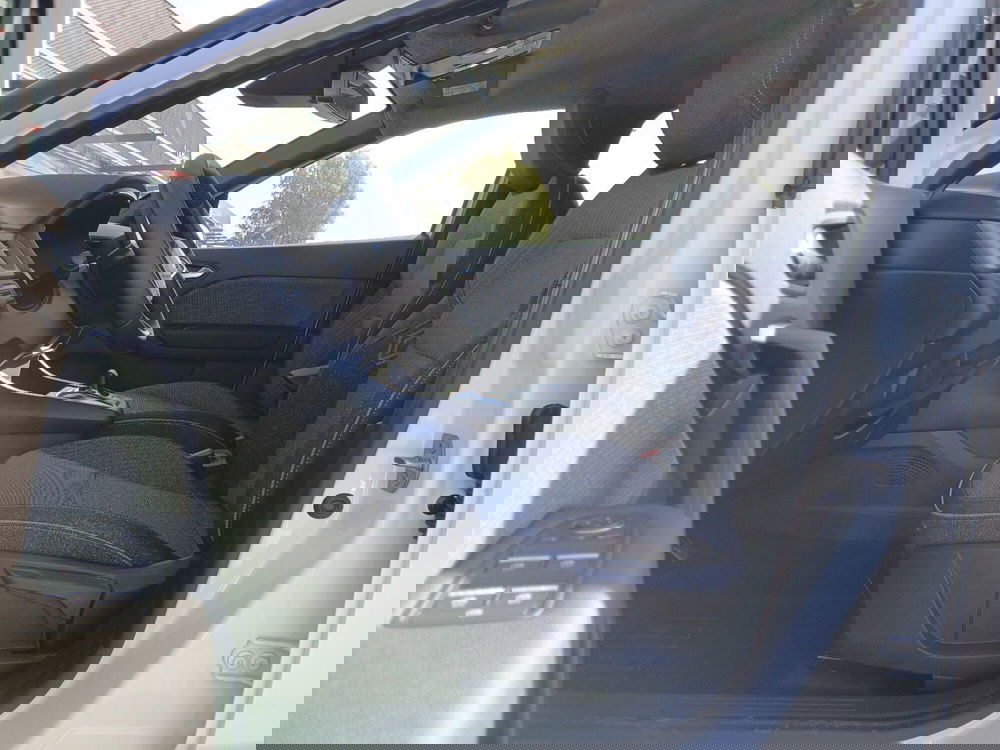 Renault Captur nuova a Latina (18)