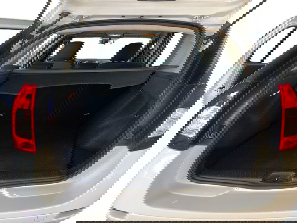 Dacia Logan usata a Roma (10)