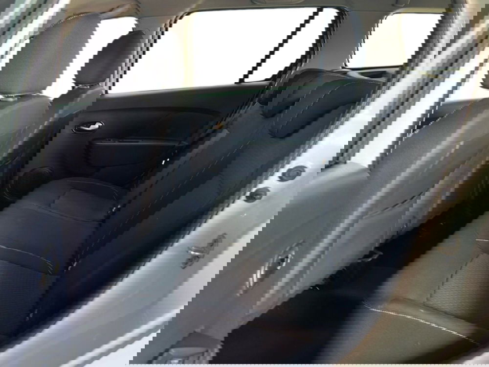 Dacia Logan usata a Roma (11)