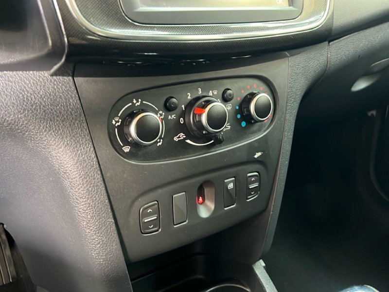 Dacia Logan usata a Roma (19)