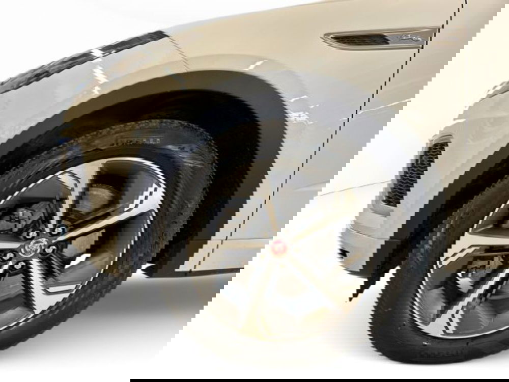 Jaguar E-Pace usata a Modena (9)