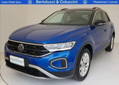 Volkswagen T-Roc 1.0 TSI R-Line del 2024 usata a Massarosa