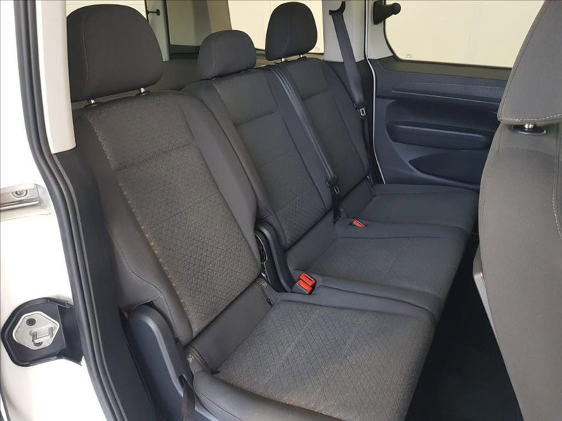 Ford Tourneo Connect usata a Lucca (12)