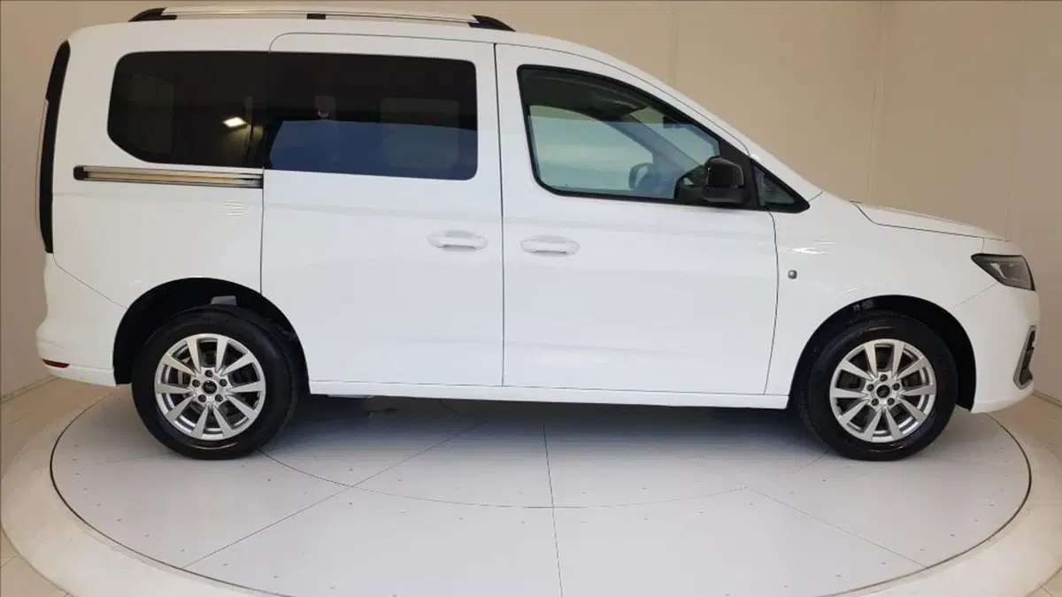 Ford Tourneo Connect usata a Lucca (7)
