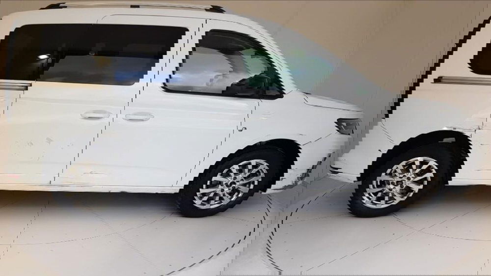 Ford Tourneo Connect usata a Lucca (7)