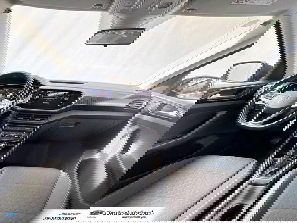 Volkswagen T-Cross usata a Roma (10)